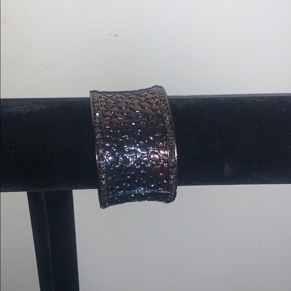 Textured bracelet